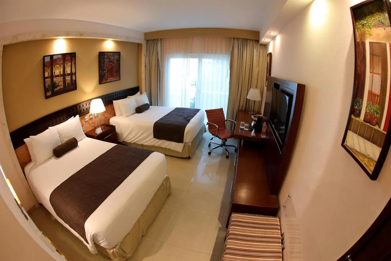 Wyndham Merida Hotel