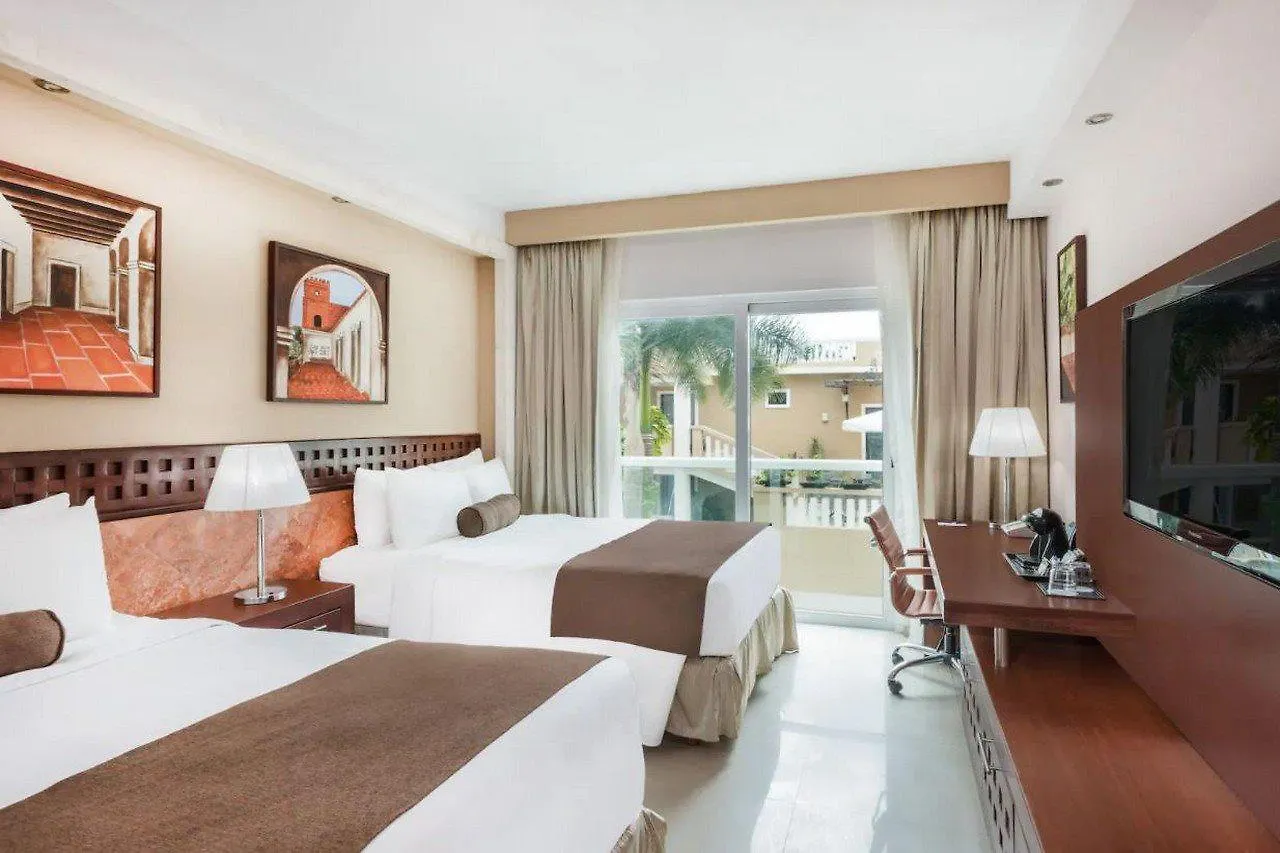 Wyndham Merida 5*,