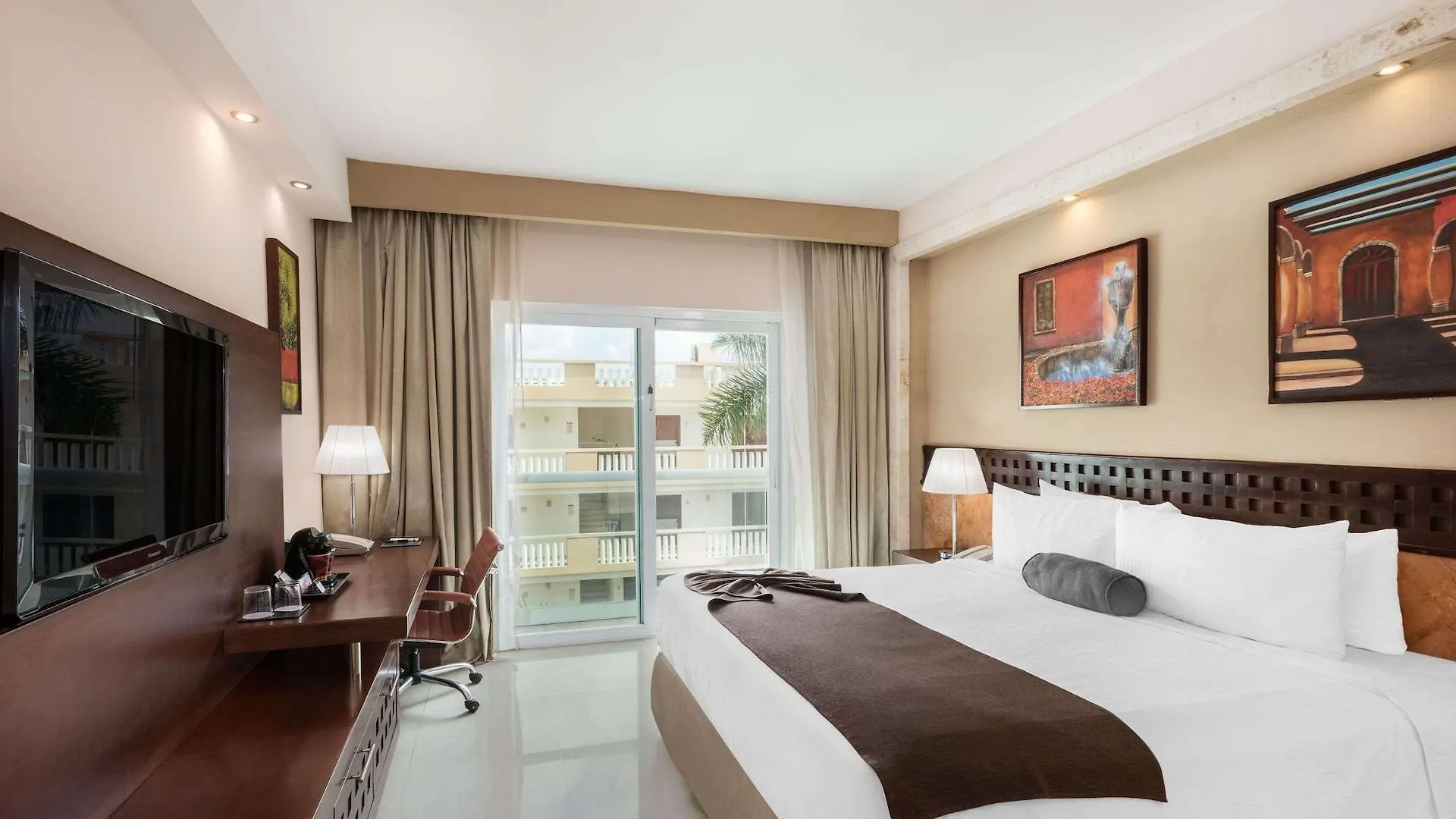 Wyndham Merida 5*,